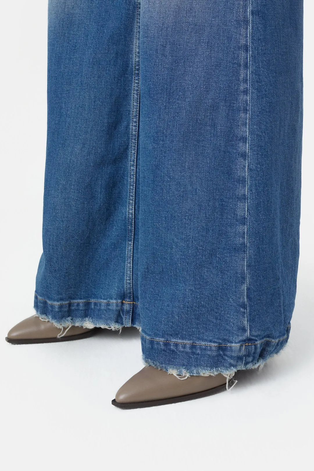 Glow-Up Wide Leg Distressed Jean